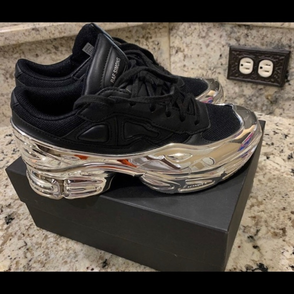 RAF Simmons